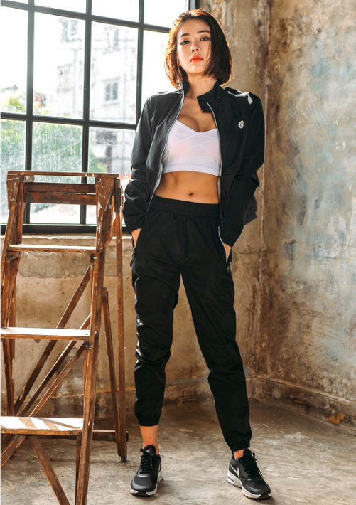 Sweat-Enhancing Workout Suit for Intense TrainingTrain harder, sweat smarter. This professional sweat-enhancing workout suit is designed to maximize your sweat output during every session — helping to boost metabolActivewear SetBeauty Babeez FitsBeauty Babeez Fits LLCSweat-Enhancing Workout Suit