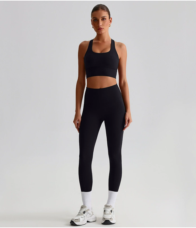 Seamless Backless Yoga Set – 2-Piece Sports Bra & Leggings