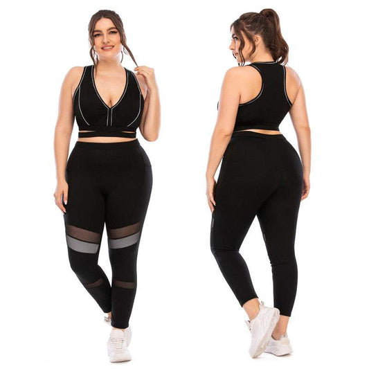 Plus size women's seamless yoga set with high-waist and pocket activewear